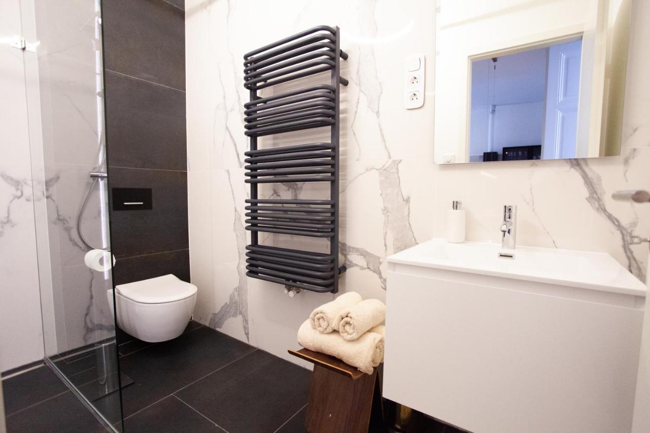 Apartamento Real Deluxe Next To Danube Budapest Exterior foto