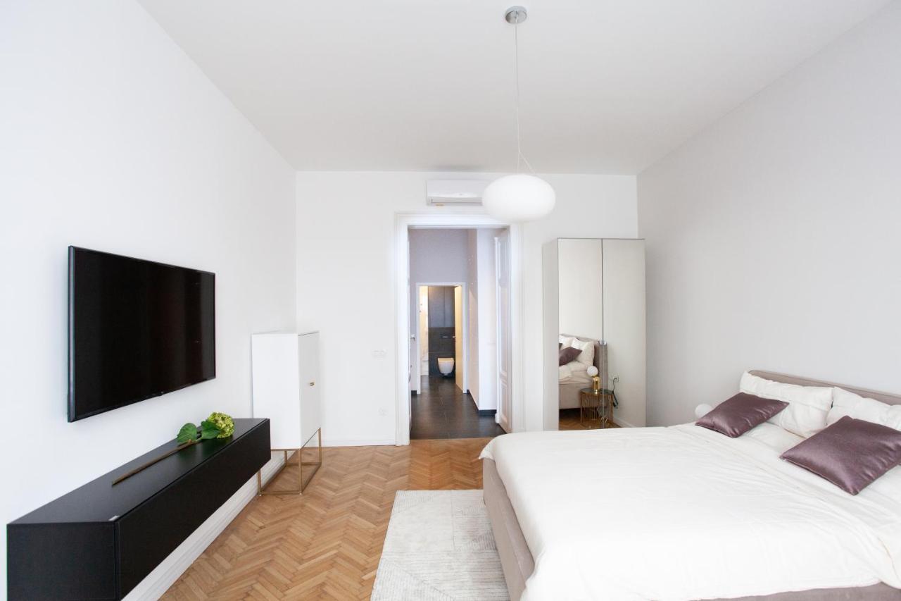 Apartamento Real Deluxe Next To Danube Budapest Exterior foto