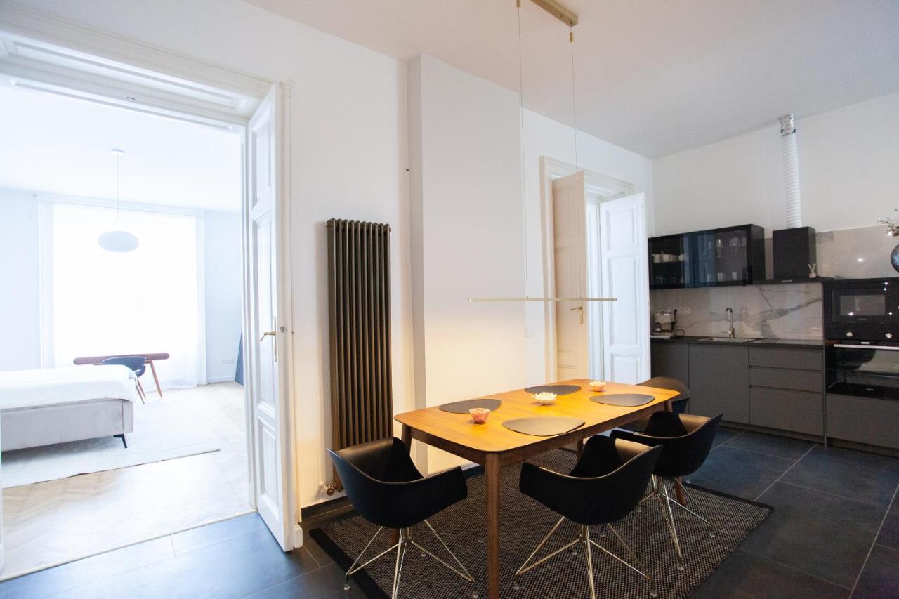 Apartamento Real Deluxe Next To Danube Budapest Exterior foto