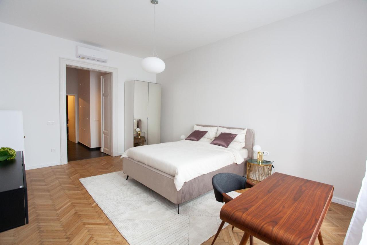Apartamento Real Deluxe Next To Danube Budapest Exterior foto