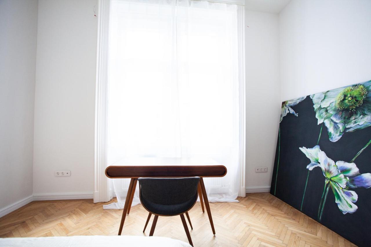 Apartamento Real Deluxe Next To Danube Budapest Exterior foto
